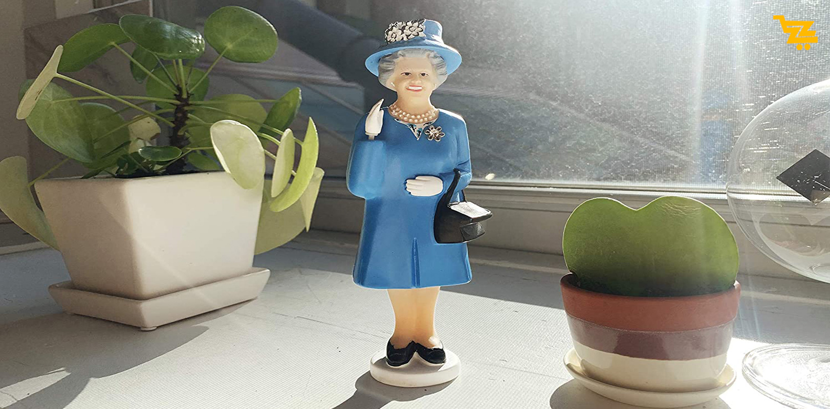 Figurine Solaire de la Reine Elizabeth II qui Salue La Foule